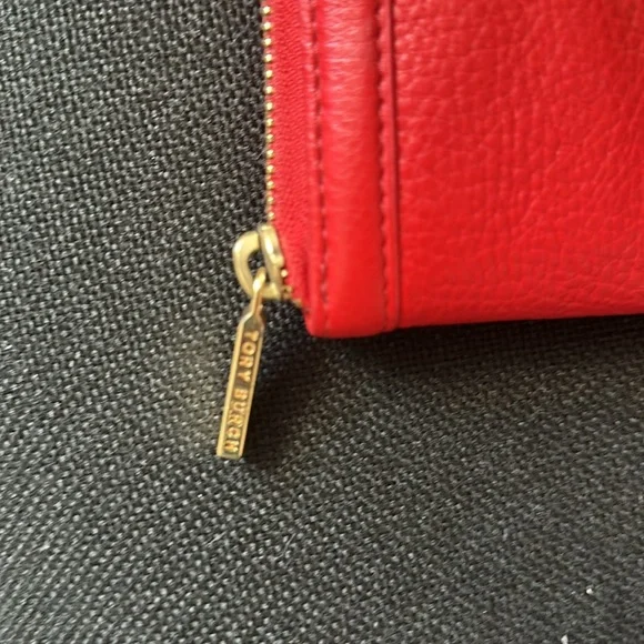 Tory Burch Red Leather Continental Wallet - Gold-Tone Hardware - Picture 2 of 7